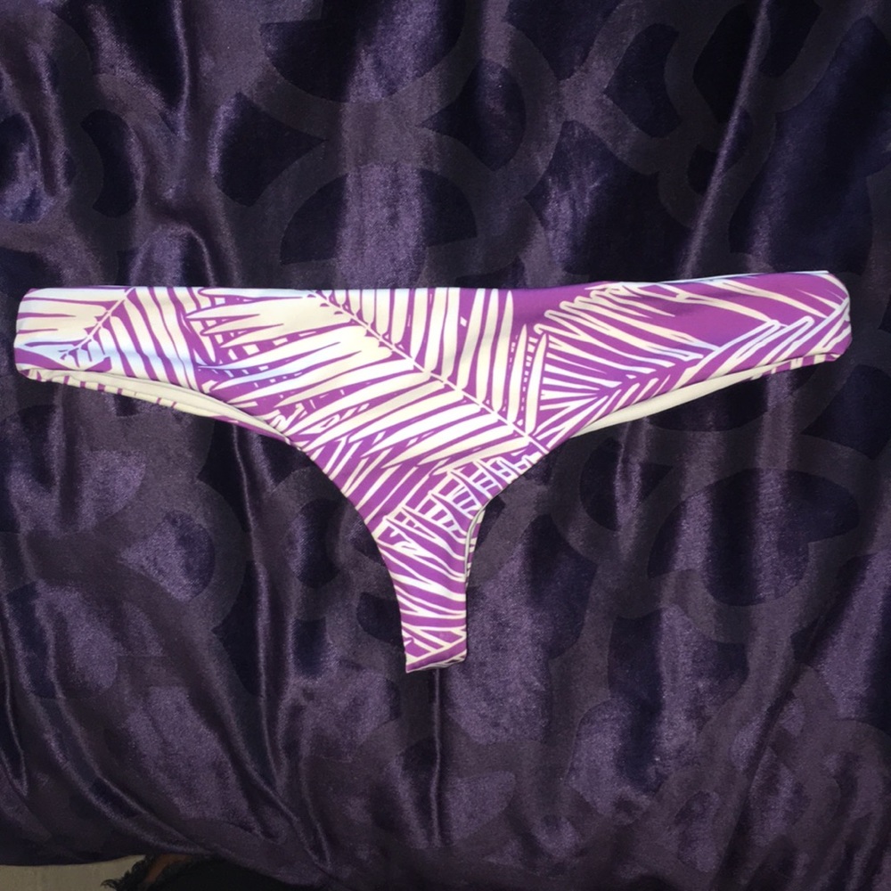 unknown brand thong bottom